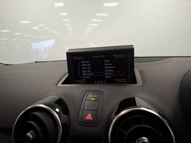 Audi A1 1.4 Tfsi Sport Sportback Euro 5 White #11