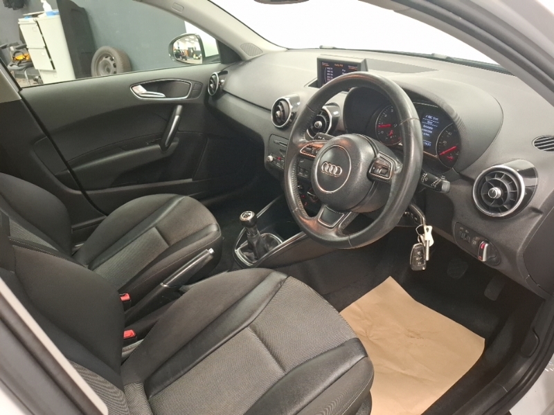 Audi A1 1.4 Tfsi Sport Sportback Euro 5 White #15
