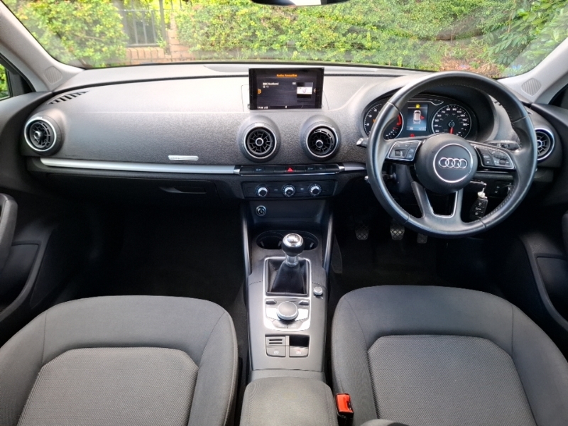 Audi A3 35 Tfsi Se Technik Blue #3