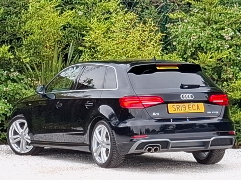 Audi A3 35 Tfsi S Line Black #2