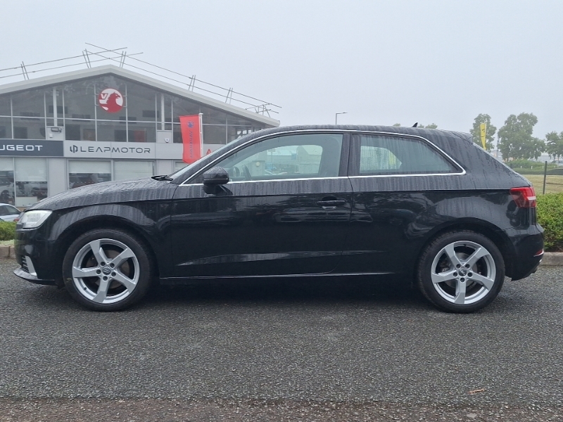 Audi A3 1.4 Tfsi Sport S Tronic YT17VGX Black #4