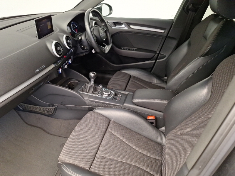 Audi A3 30 Tfsi 116 Black Edition BJ68OUW Grey #5