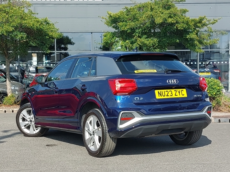 Audi Q2 35 Tfsi S Line S Tronic NU23ZYC Blue #2