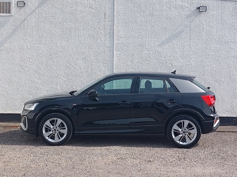 Audi Q2 35 Tfsi S Line S Tronic LA23WXN Black #4