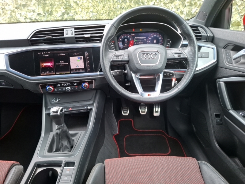 Audi Q3 Audi Q3 Sport 35 Tfsi 150 Ps S Tronic White #8