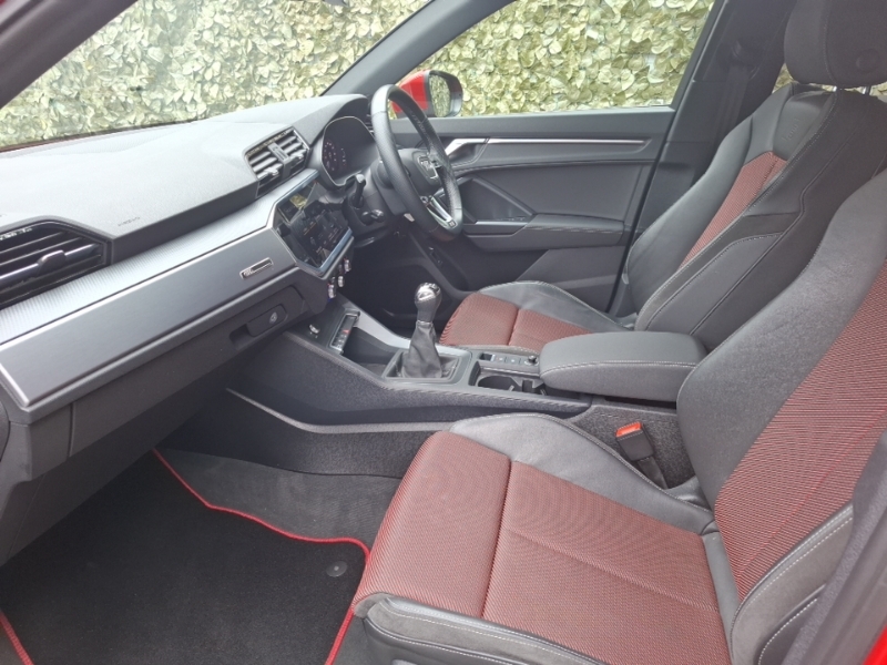 Audi Q3 35 Tfsi S Line Red #5