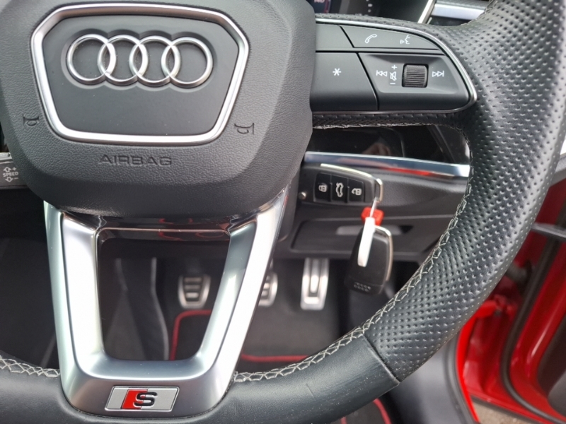 Audi Q3 Audi Q3 Sport 35 Tfsi 150 Ps S Tronic White #13