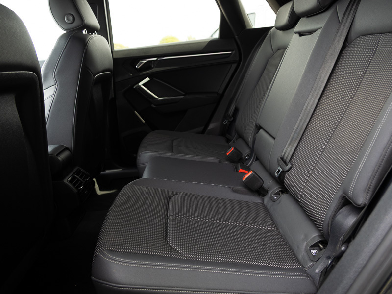 Audi Q3 35 Tfsi Black Edition S Tronic Grey #6