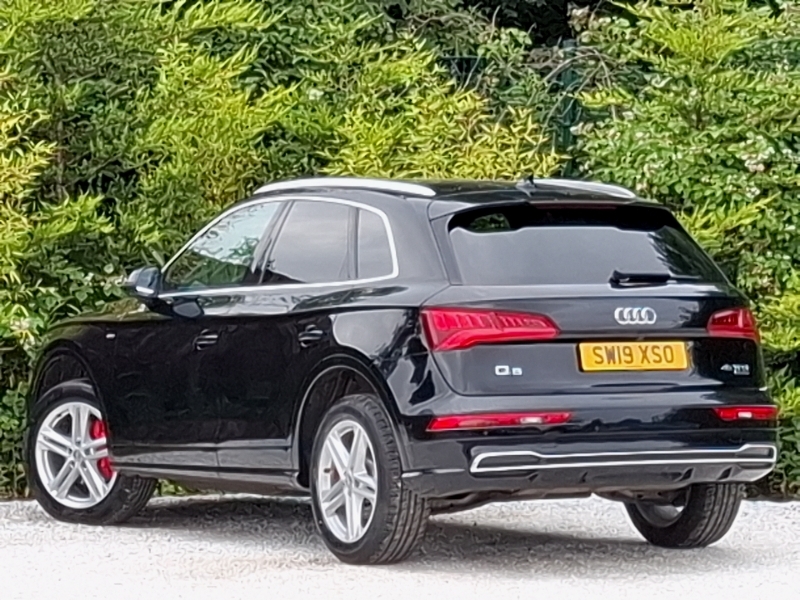 Audi Q5 45 Tfsi Quattro S Line S Tronic Black #2