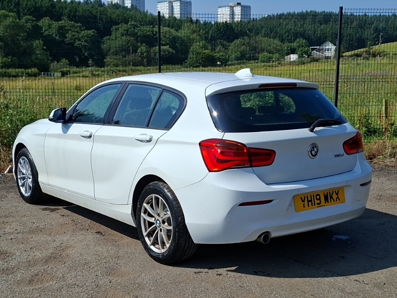 BMW 1 Series 116D Se Business Navservotronic YH19WKX White #2