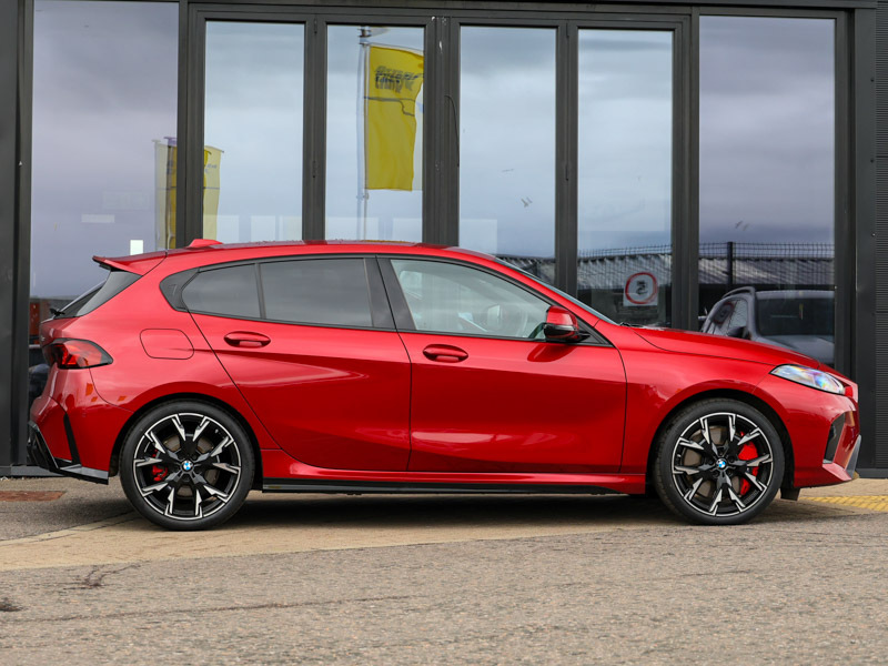 BMW 1 Series 120 M Sport Step Red #3