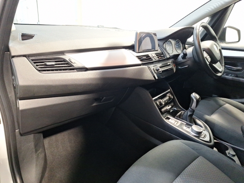 BMW 2 Series 218I Se White #5