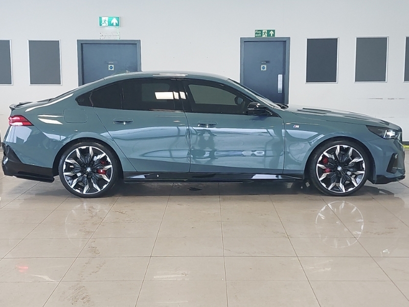 BMW 5 Series 520I M Sport Pro Green #3