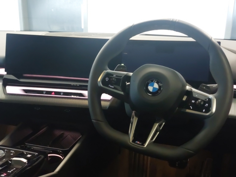 BMW 5 Series 520I M Sport Pro Green #5