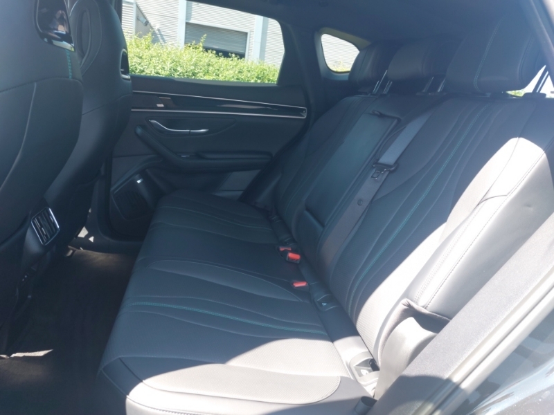 Byd Seal U Estate Black #6