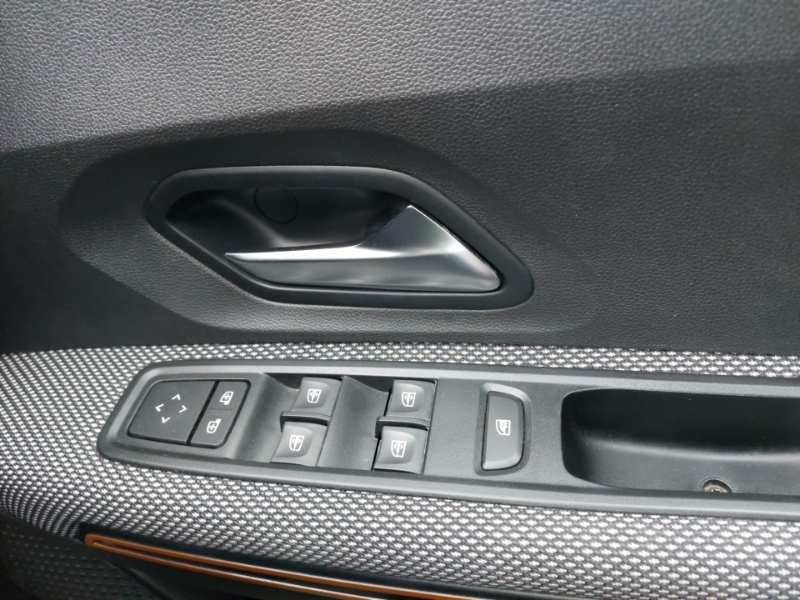 Dacia Sandero Stepway 1.0 Tce Comfort Euro 6 S S 10 982 Car Detail  #16