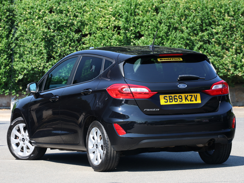 Ford Fiesta 1.1 Trend SB69KZV Black #2