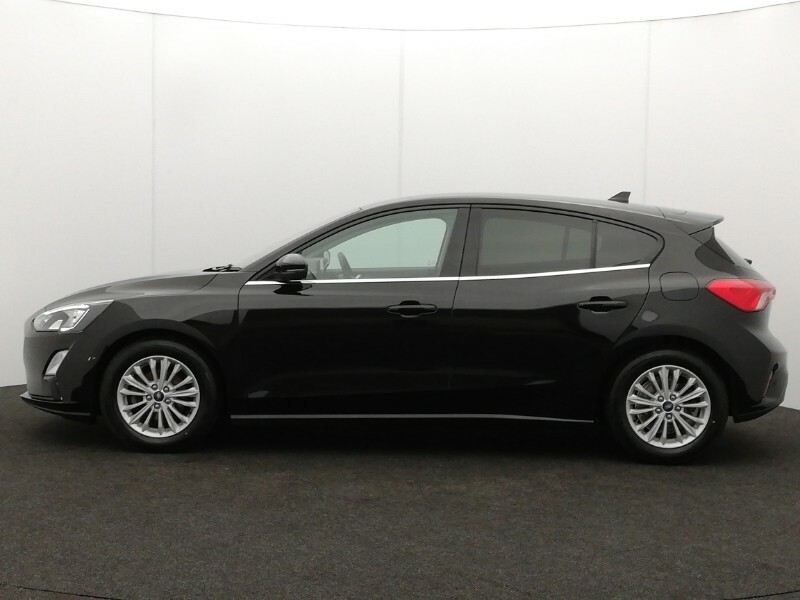 Ford Focus 1.0 Ecoboost 125 Titanium Black #4