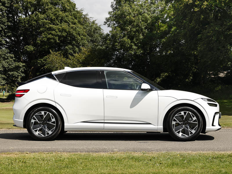 Genesis GV60 168Kw Pure 84Kwh White #4