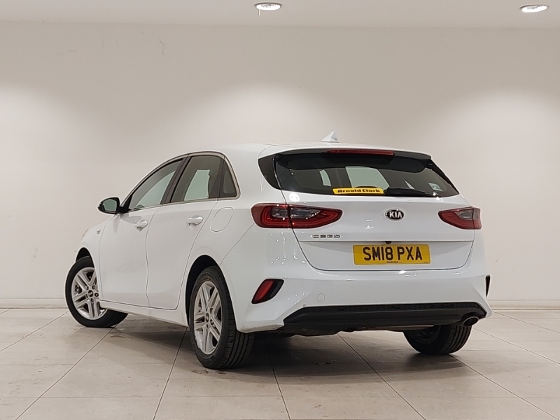 Kia Ceed 1.6 Crdi Isg 2 White #2
