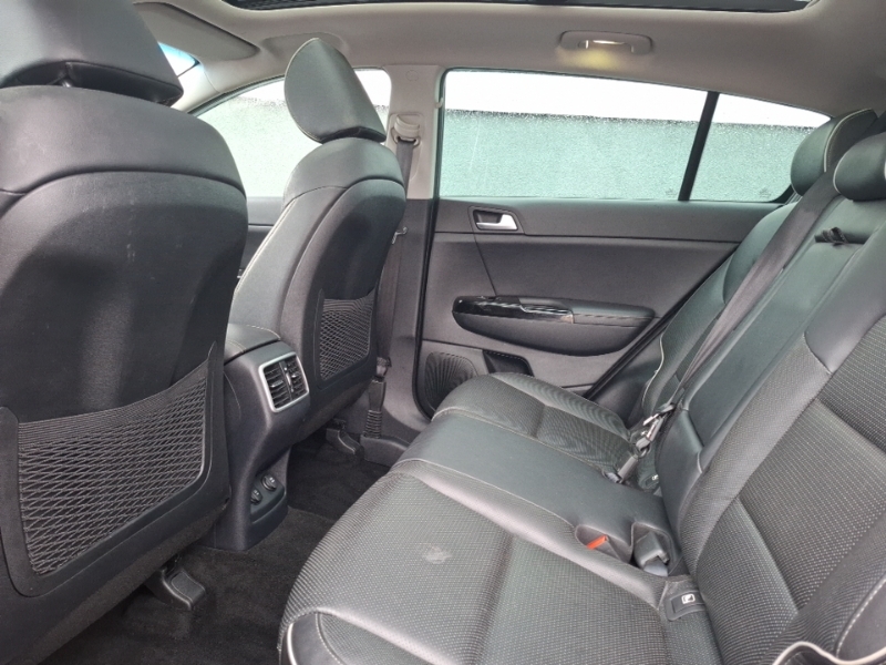 Kia Sportage 1.6 Gdi 2 Suv Red #6