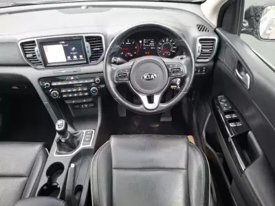 Kia Sportage Suv 1.7 Crdi 3 Dct Euro 6 Ss 201818 Red #8