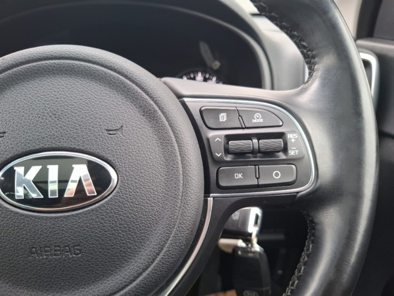 Kia Sportage 1.6 Gdi 2 Suv Red #13