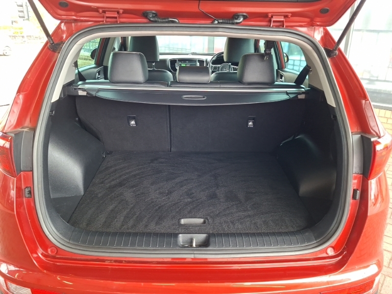 Kia Sportage 1.7 Crdi 3 2Wd Pan Roof Red #18