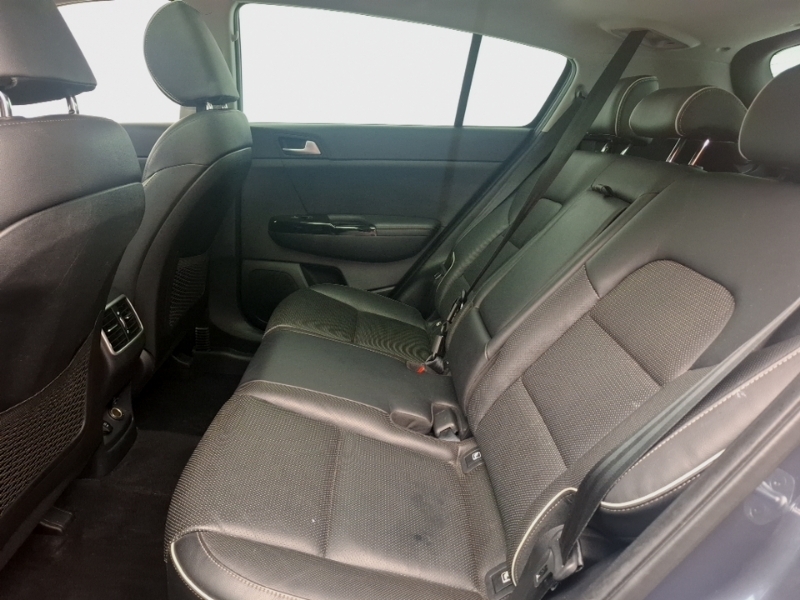 Kia Sportage 1.6 Gdi 2 5-Door Station White #6