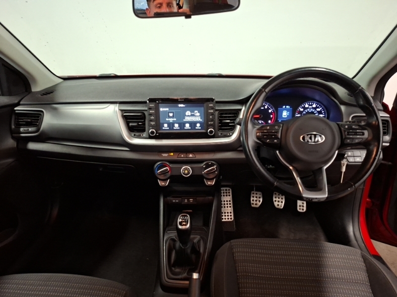 Kia Stonic 1.4 Mpi 2 Red #3
