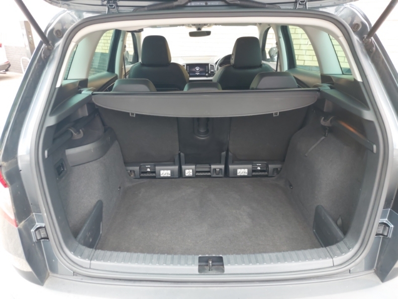 Skoda Karoq 1.5 Tsi Se L Dsg Estate Blue #18