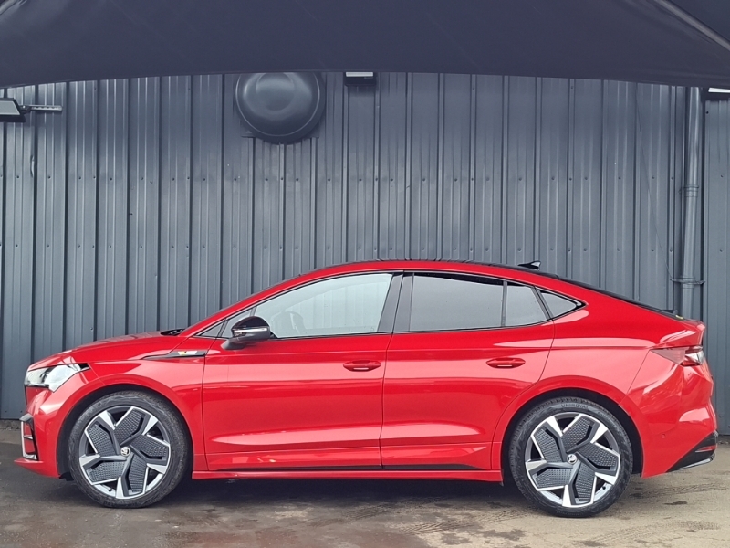 Skoda ENYAQ 220Kw Vrs 82Kwh 4X4 Red #4