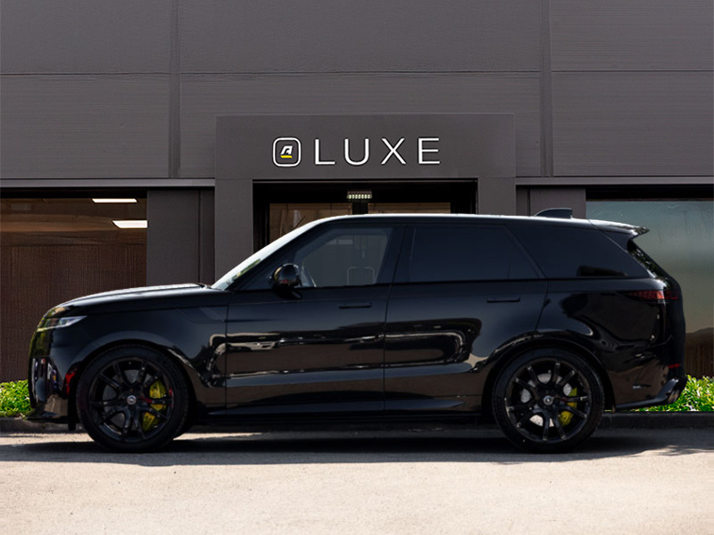 Land Rover Range Rover Sport 4.4 P635 V8 Sv Edition One Gloss FH24HKE Black #4