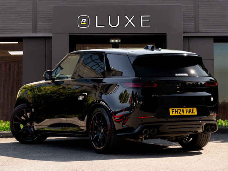Land Rover Range Rover Sport 4.4 P635 V8 Sv Edition One Gloss FH24HKE Black #2