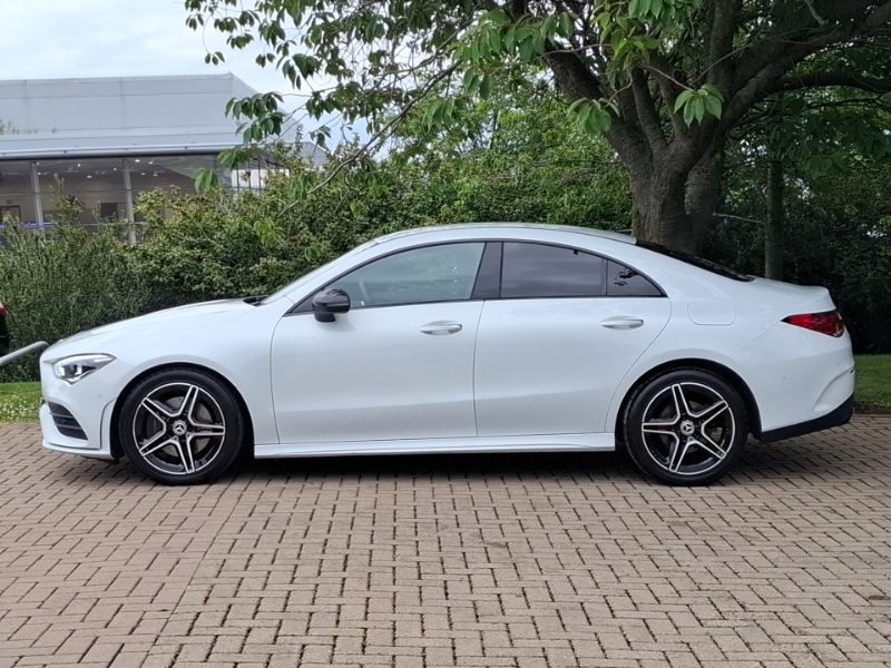 Mercedes-Benz CLA Class Cla 200 Amg Line Premium Tip White #4