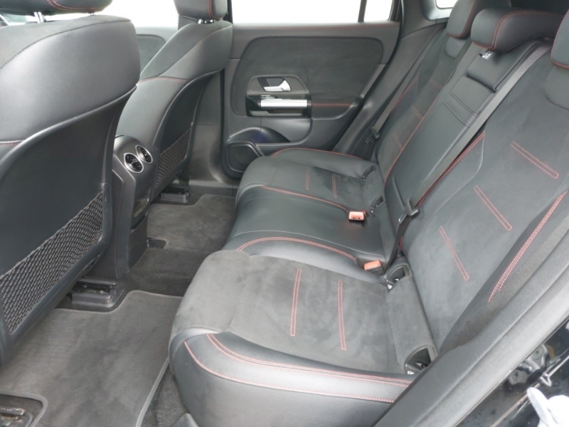 Mercedes-Benz EQA Eqa 250 140Kw Amg Line 66.5Kwh Black #6
