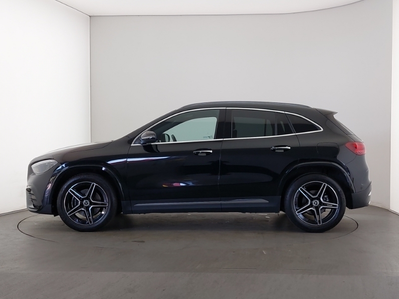 Mercedes-Benz GLA Class Gla 200 Amg Line Executive Black #4