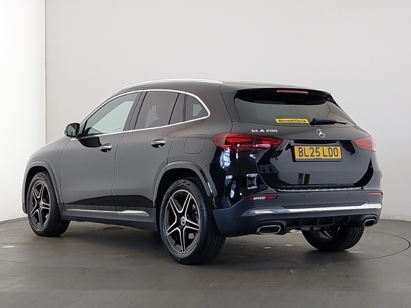 Mercedes-Benz GLA Class Gla 200 Amg Line Executive Black #2
