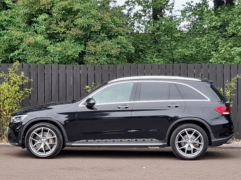 Mercedes-Benz GLC Class Glc 300D 4Matic Amg Line Premium Pls 9G-tronic Black #4