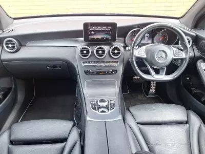 Mercedes-Benz GLC Class 250 Amg Line Premium Suv G-tronic 4Ma Red #3