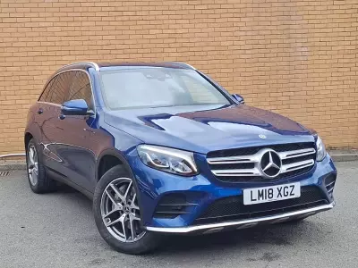 Mercedes-Benz GLC Class 250 Amg Line Premium Suv G-tronic 4Ma Red #1