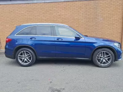 Mercedes-Benz GLC Class 250 Amg Line Premium Suv G-tronic 4Ma Red #4