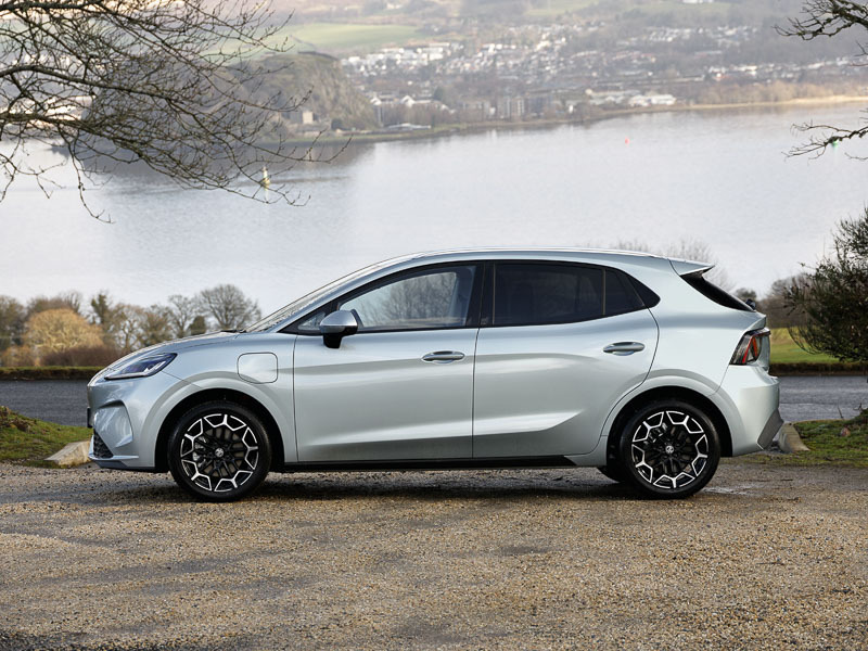 MG MG4 118Kw Premium Long Range 54Kwh 4U2LGRN Green #4