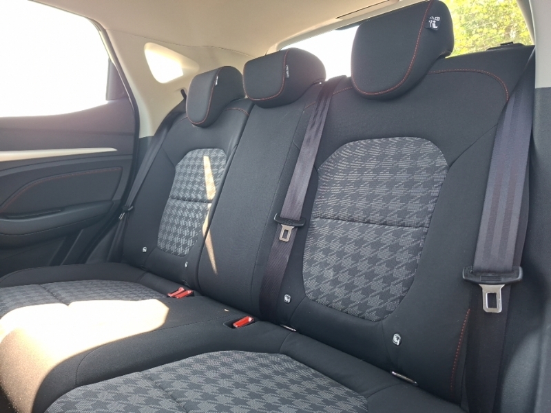 MG ZS 1.5 Vti-tech Excite SJ72FHM White #6