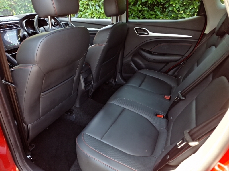 MG ZS 1.0T Gdi Exclusive Dct DA23XOL Red #6