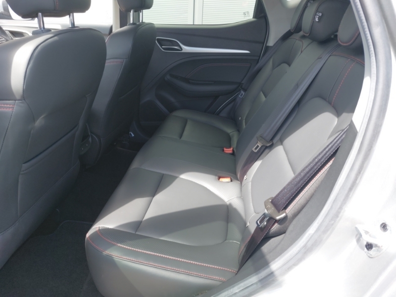 MG ZS 1.0T Gdi Exclusive Dct Silver #6