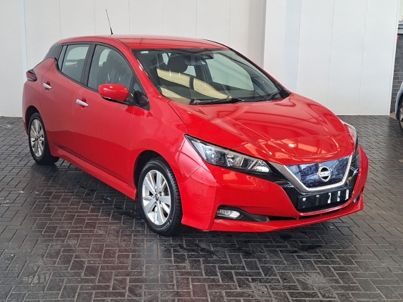 Nissan Leaf 110Kw Acenta 40Kwh Red