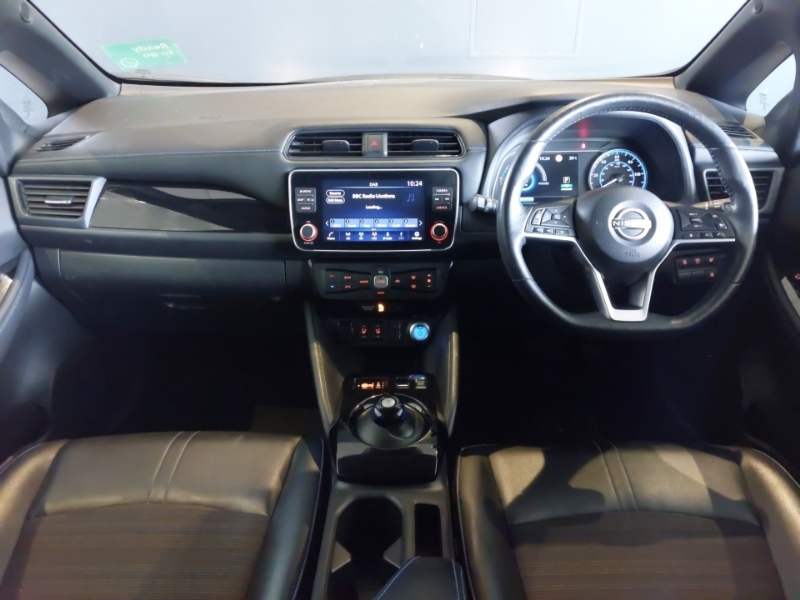 Nissan Leaf 110Kw N-connecta 39Kwh Black #2