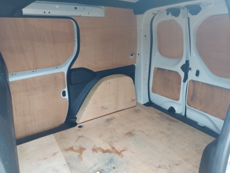 Nissan TOWNSTAR 1.3 Acenta Van White #6