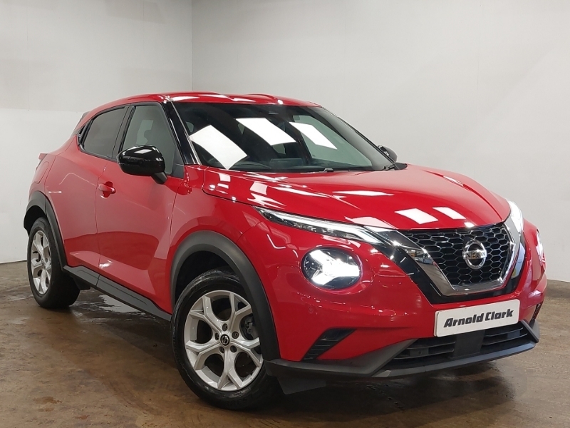 Nissan Juke 1.0 Dig-t 114 N-connecta Red